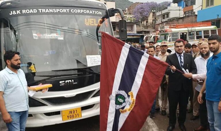 DC-Poonch-flags-off-JKSRTC-Deluxe-Bus-service-with-stage-carriage-facility-from-Poonch-to-Srinagar