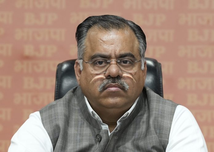 Tarun Chugh addressing media about Farooq Abdullah's remarks