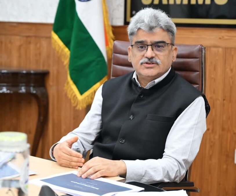 CS Dulloo reviews quality, disposal of migrant property grievances across Kashmir